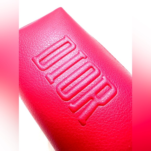 DIOR Red Womens Beauty Cosmetic Pouch - Picture 4 of 7
